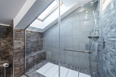Sleek Glass Shower Enclosure
